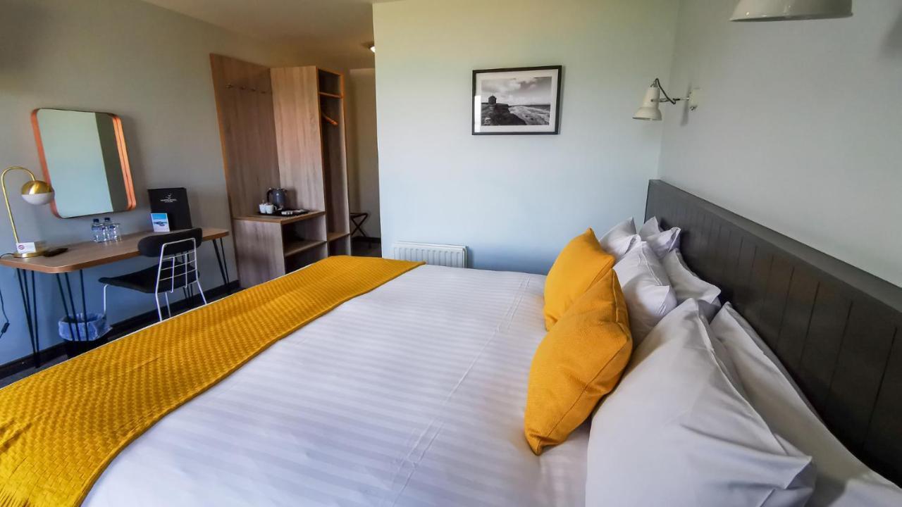 Marine Hotel Ballycastle Ngoại thất bức ảnh