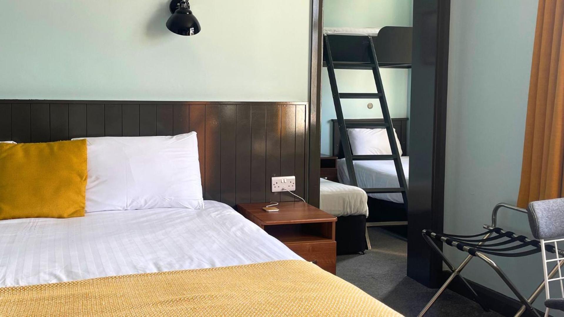 Marine Hotel Ballycastle Ngoại thất bức ảnh