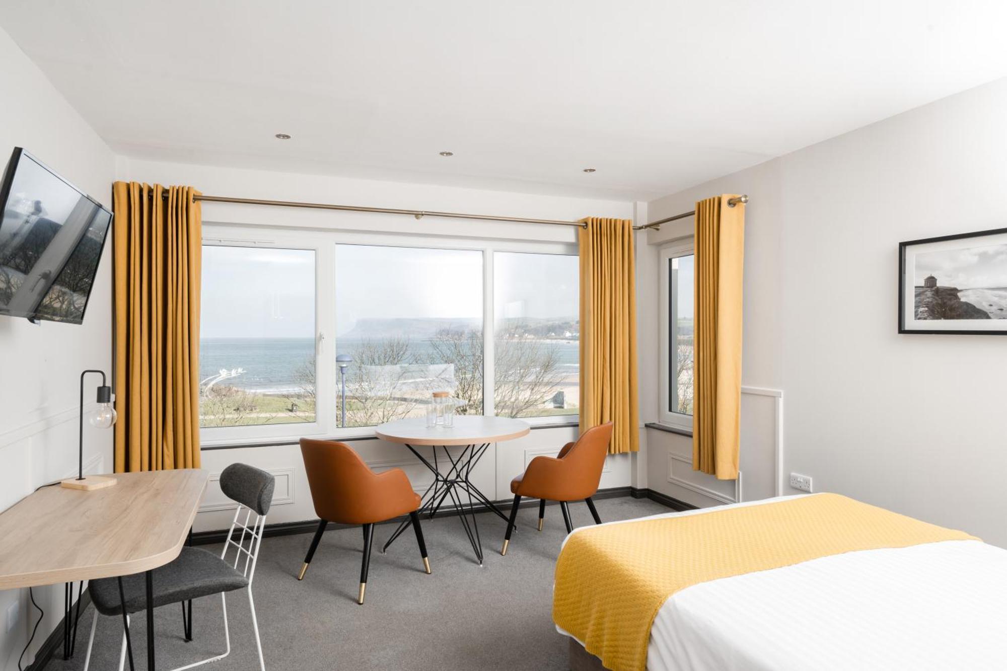 Marine Hotel Ballycastle Ngoại thất bức ảnh
